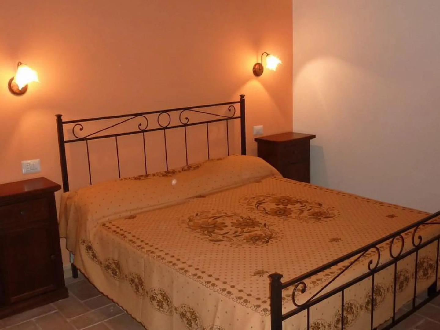 Villa in Le Marche with stunning views-Villa Monteverde