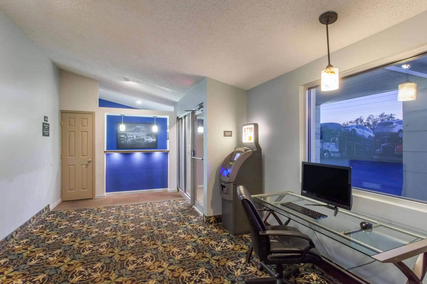 Spark by Hilton Hamburg