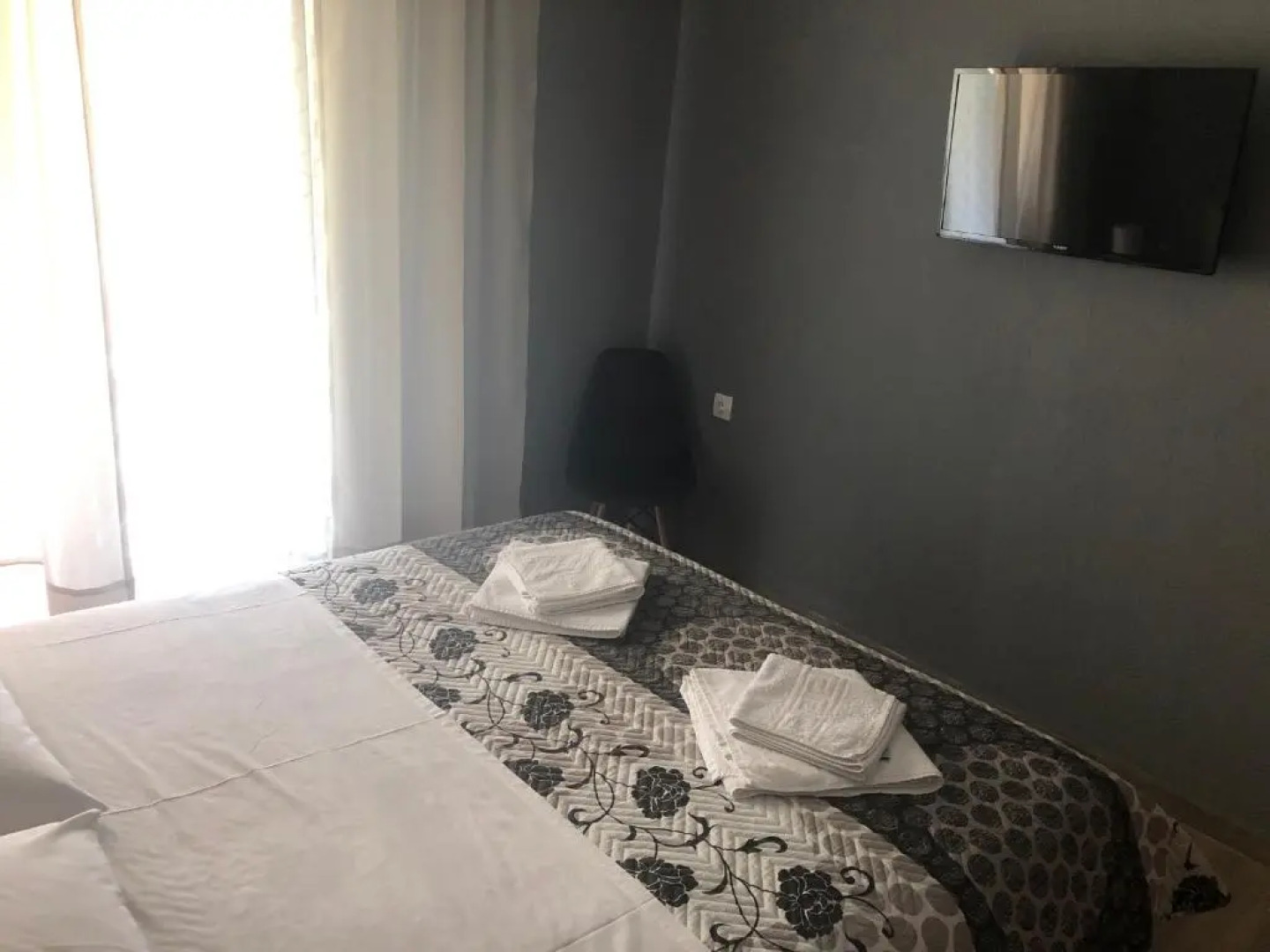 DISTRiCT 01 Beachfront appartment