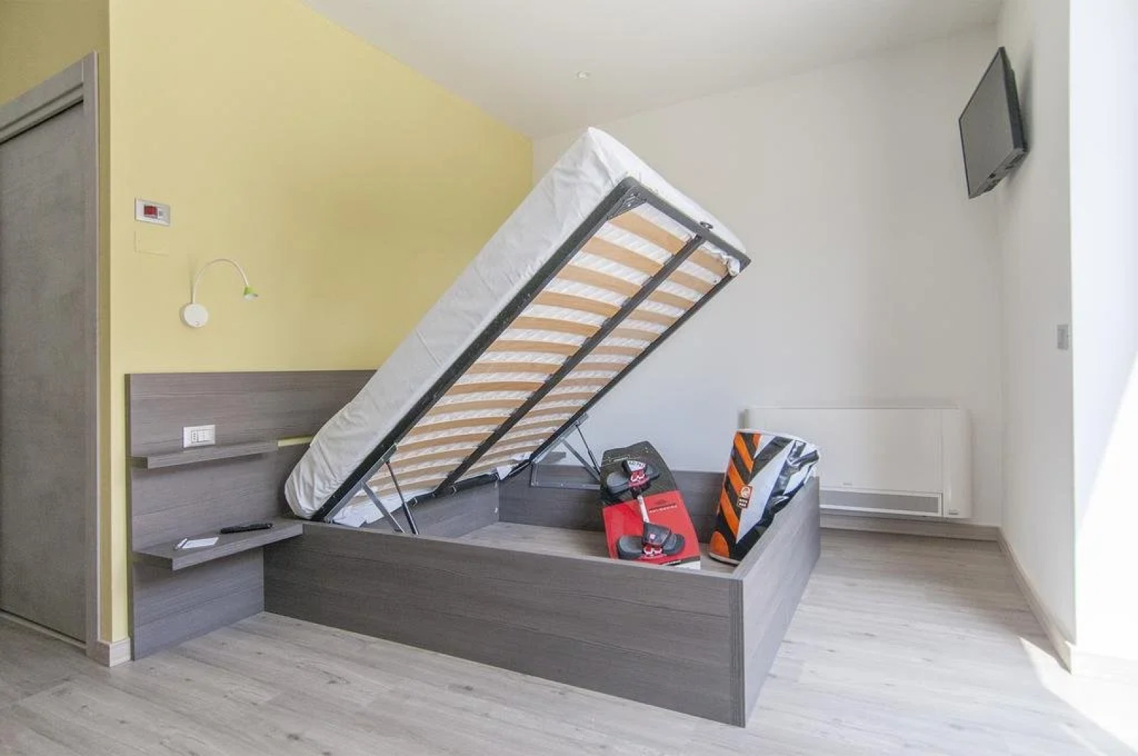 Campione del Garda Surf House - Hostel