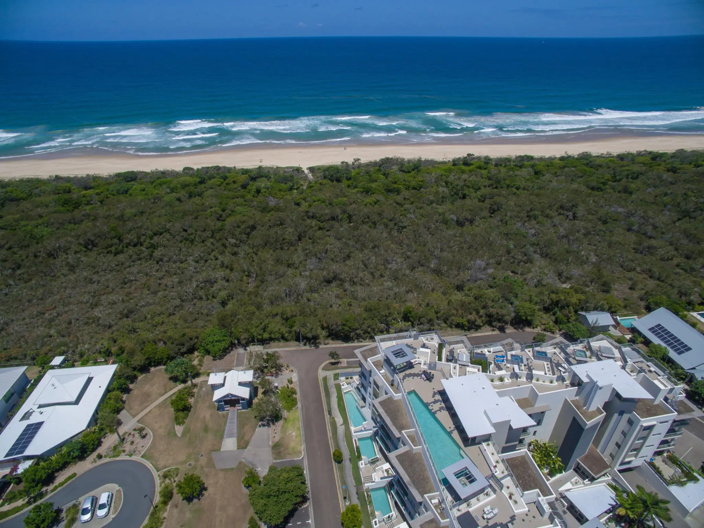 White Shells Luxury Apartments