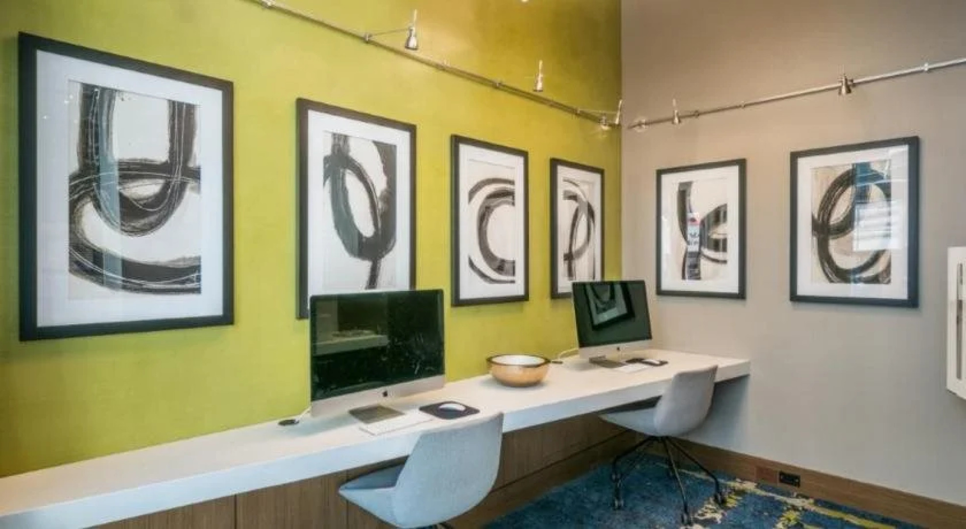 Global Luxury Suites at Woodmont Triangle South