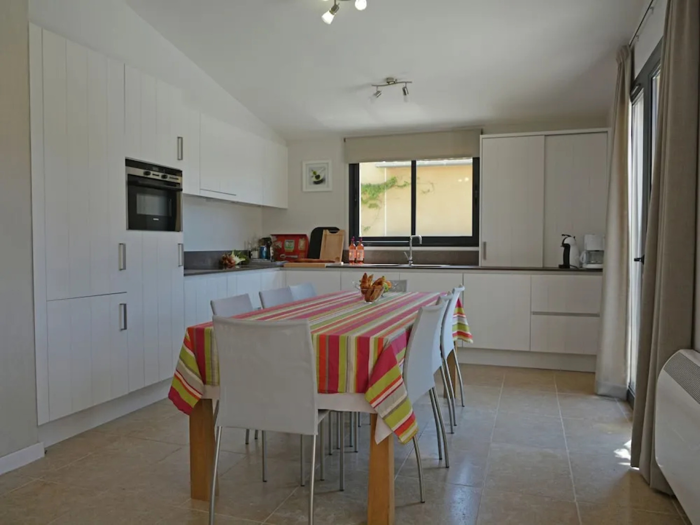 Luxury Villa With Heated Private Swimming Pool in Grounds Walking Distance From Malaucène