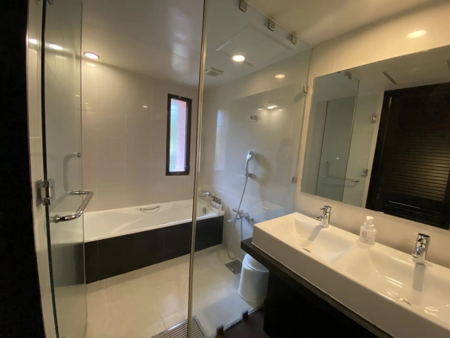 Okuma Private Beach & Resort