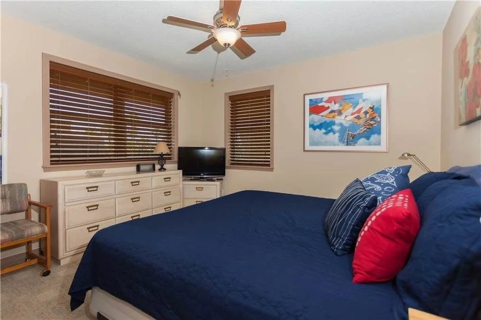 All You Need 2 Br home by RedAwning