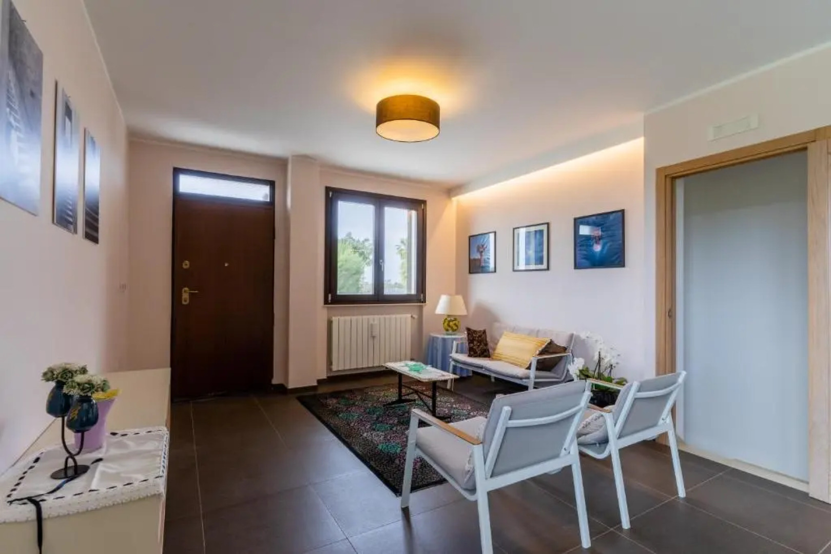 Intera villa con 2 bagni 4 camere da letto e box auto