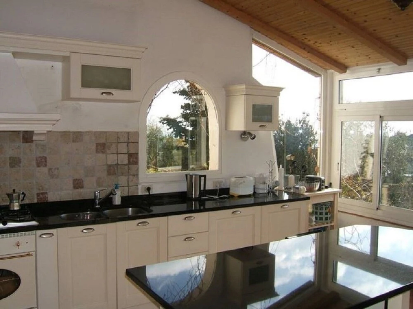 Villa Saint James Pool & View