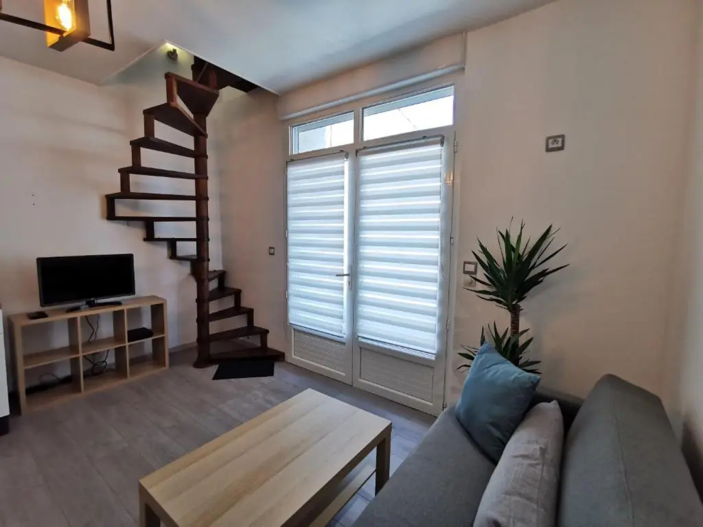 Charmant appartement dans centre Meschers/Gironde