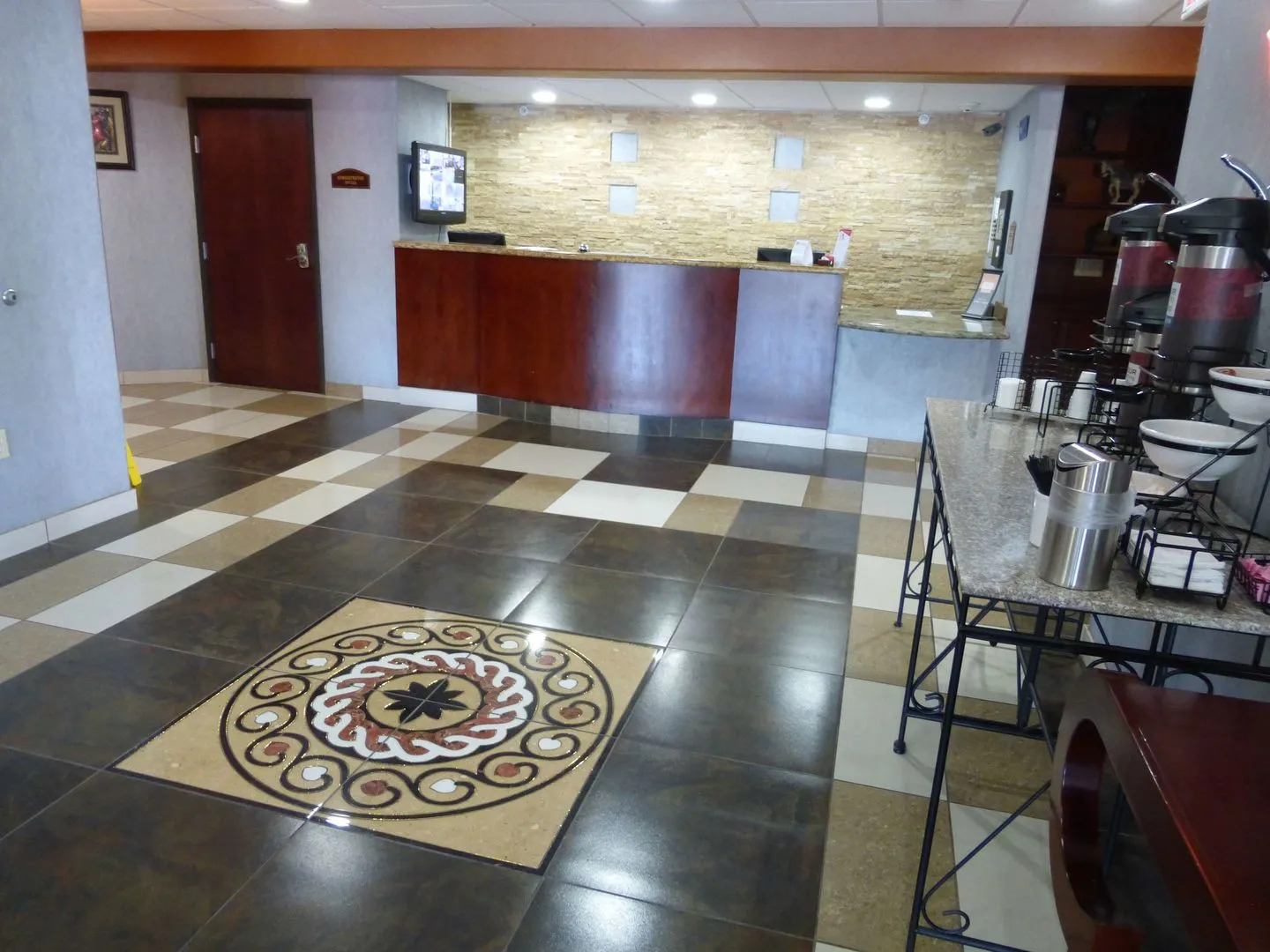 Red Roof Inn & Suites Detroit-Melvindale/ Dearborn