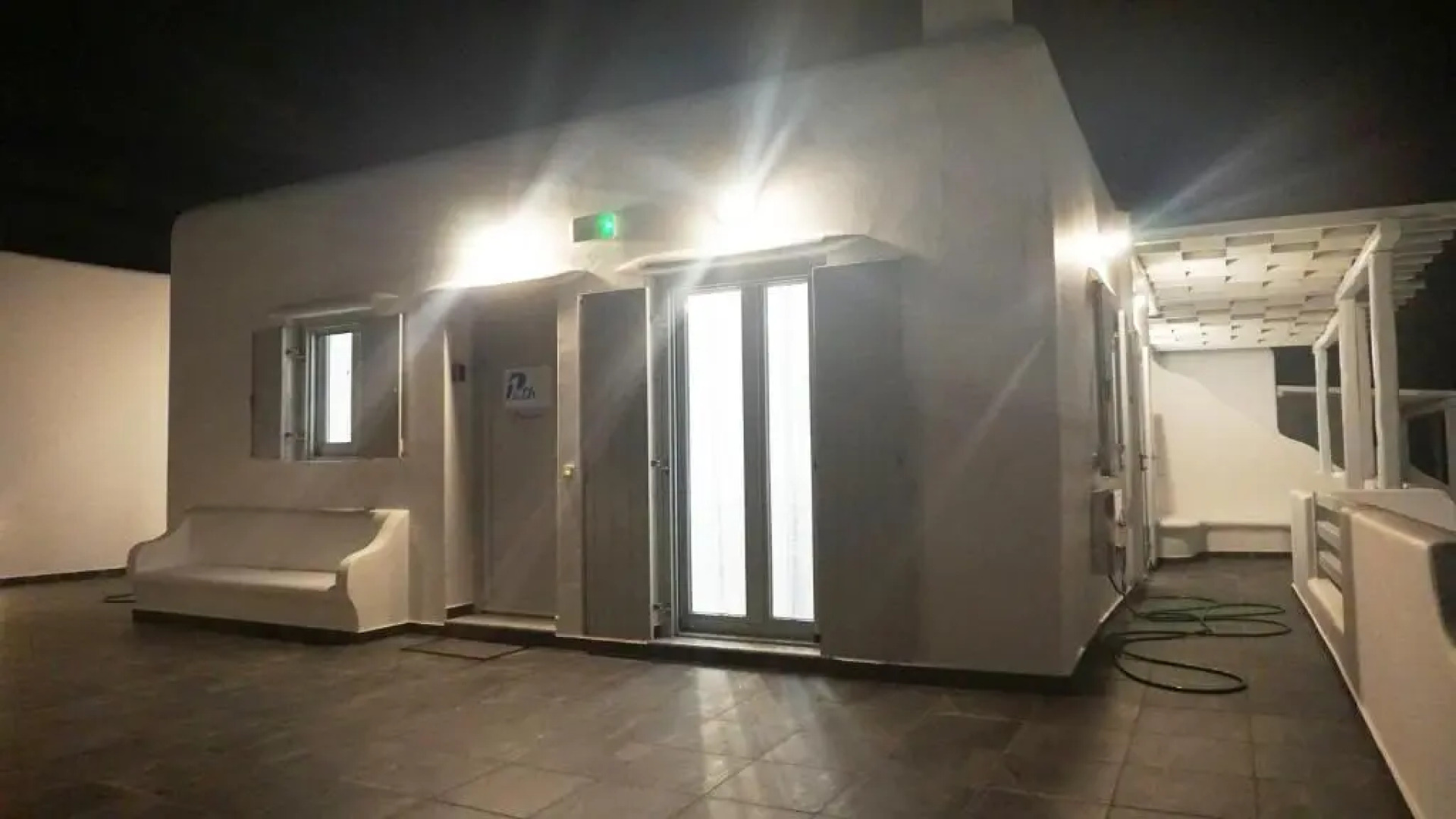 1Path Pelican Mykonos Super Paradise Beach House