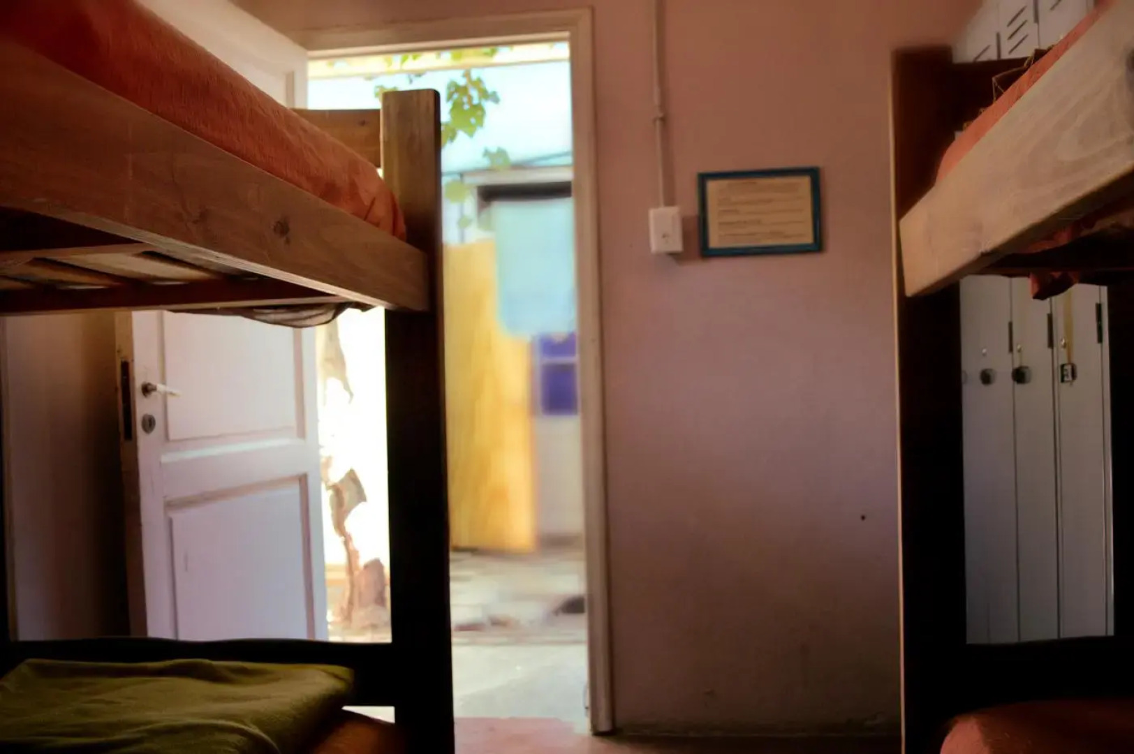 Hipolito Raiz Hostel