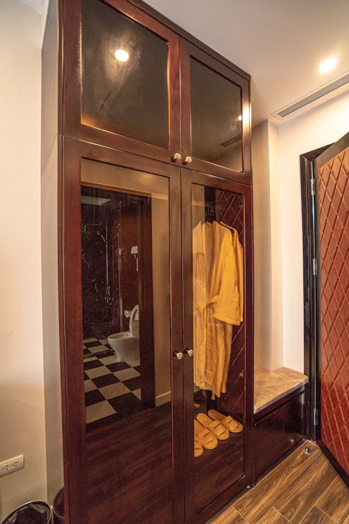 Luxury Hotel