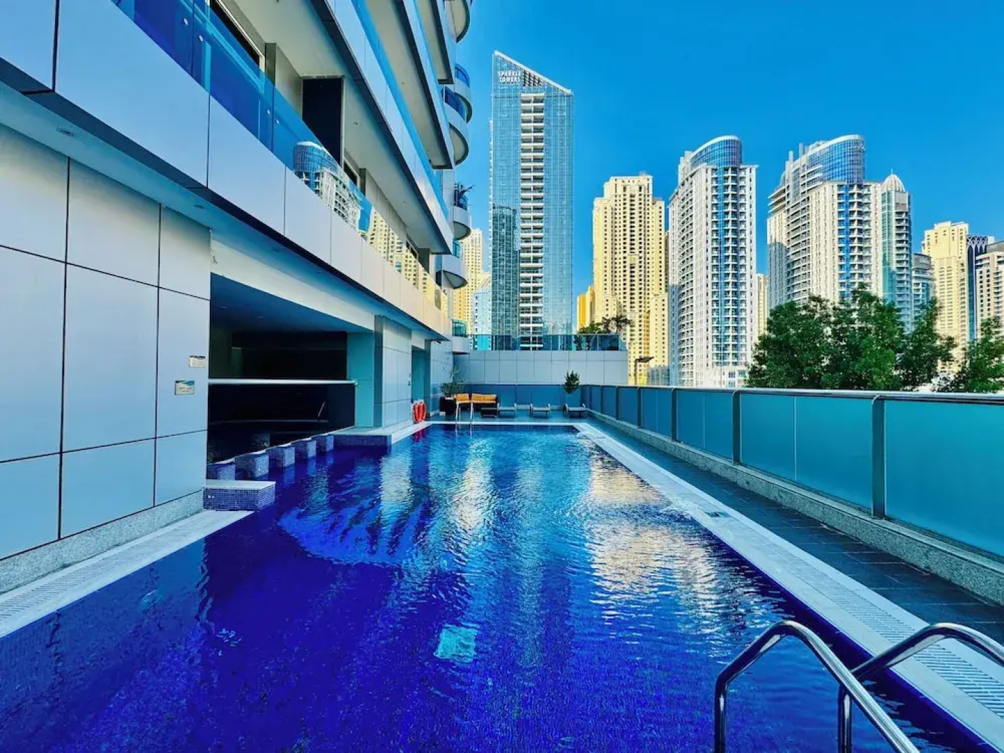 Venduras - Stunning 1BR At Orra Marina