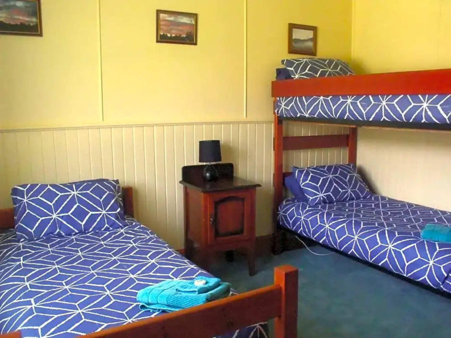 Blue Wren Riverside Cottage