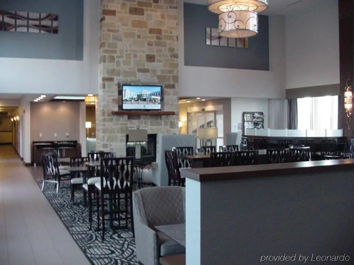 Holiday Inn Express & Suites Fredericksburg by IHG