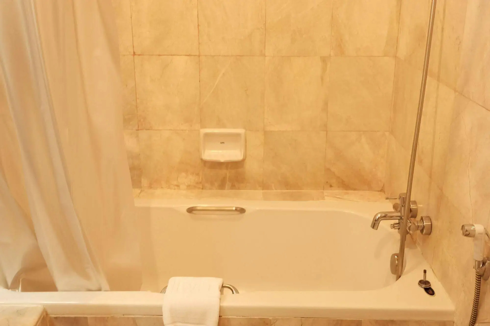 Grand Garden Hotel & Residence