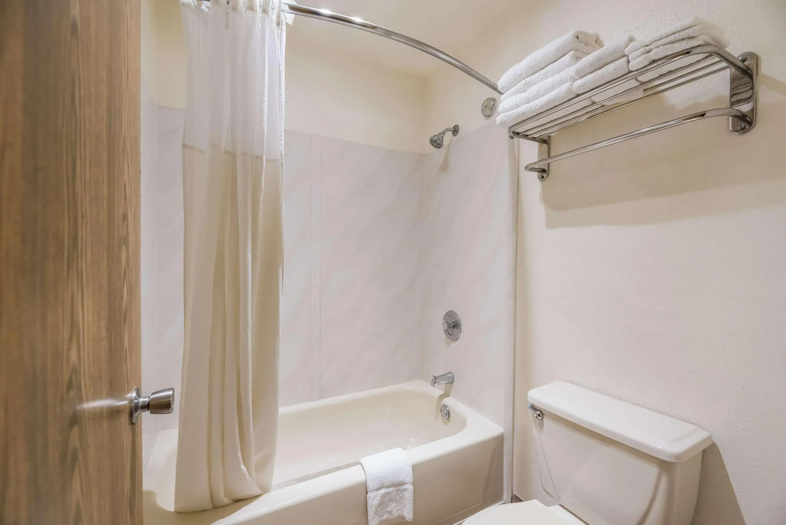 Quality Inn Near Fort Hunter Liggett