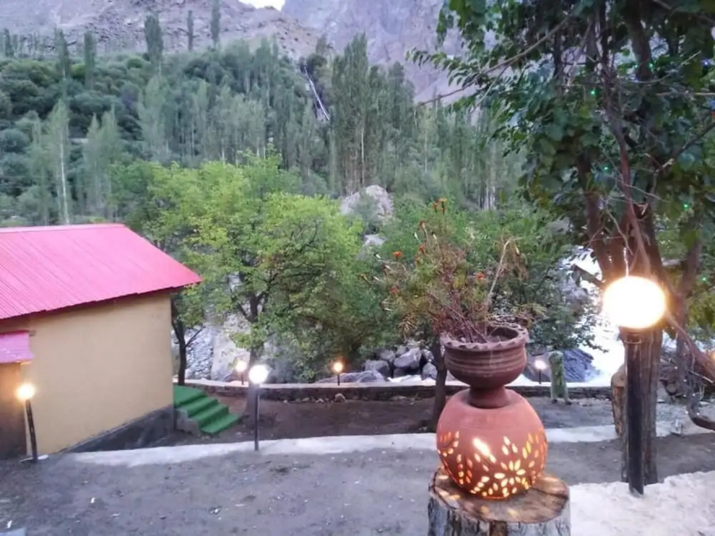 Chogho-Sar Huts