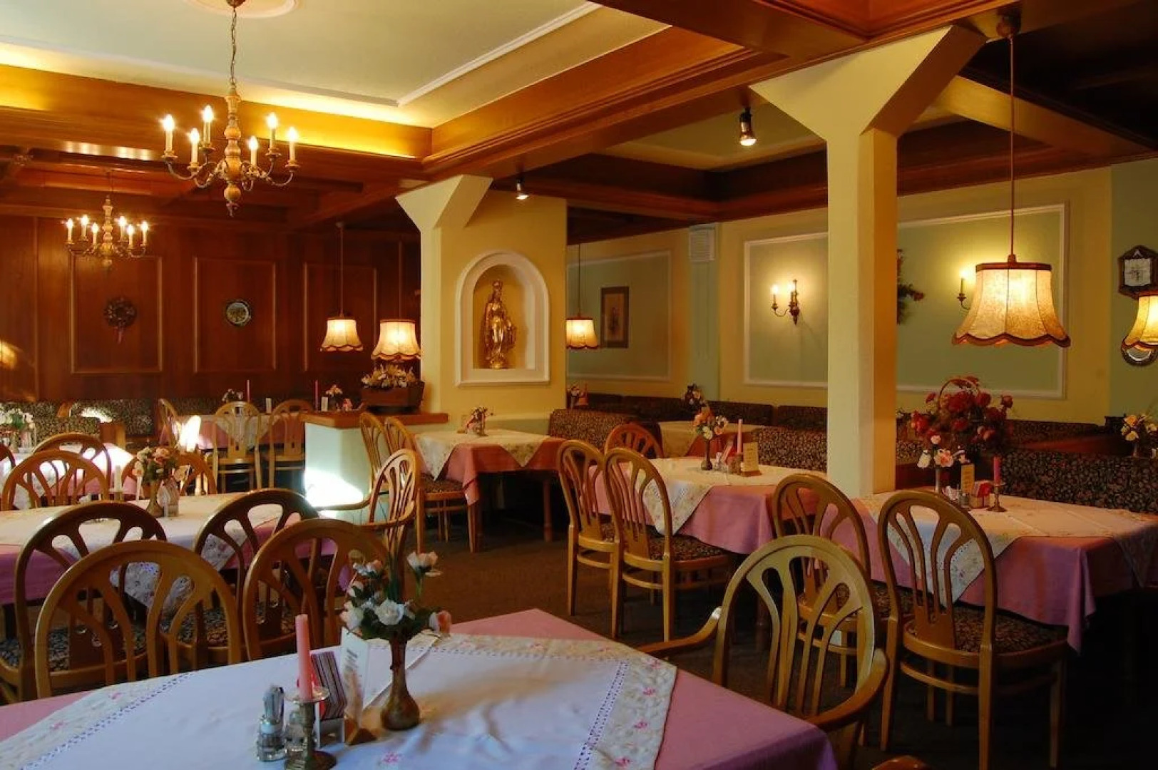 Gasthof Zum Niederhaus - Familie Perthold