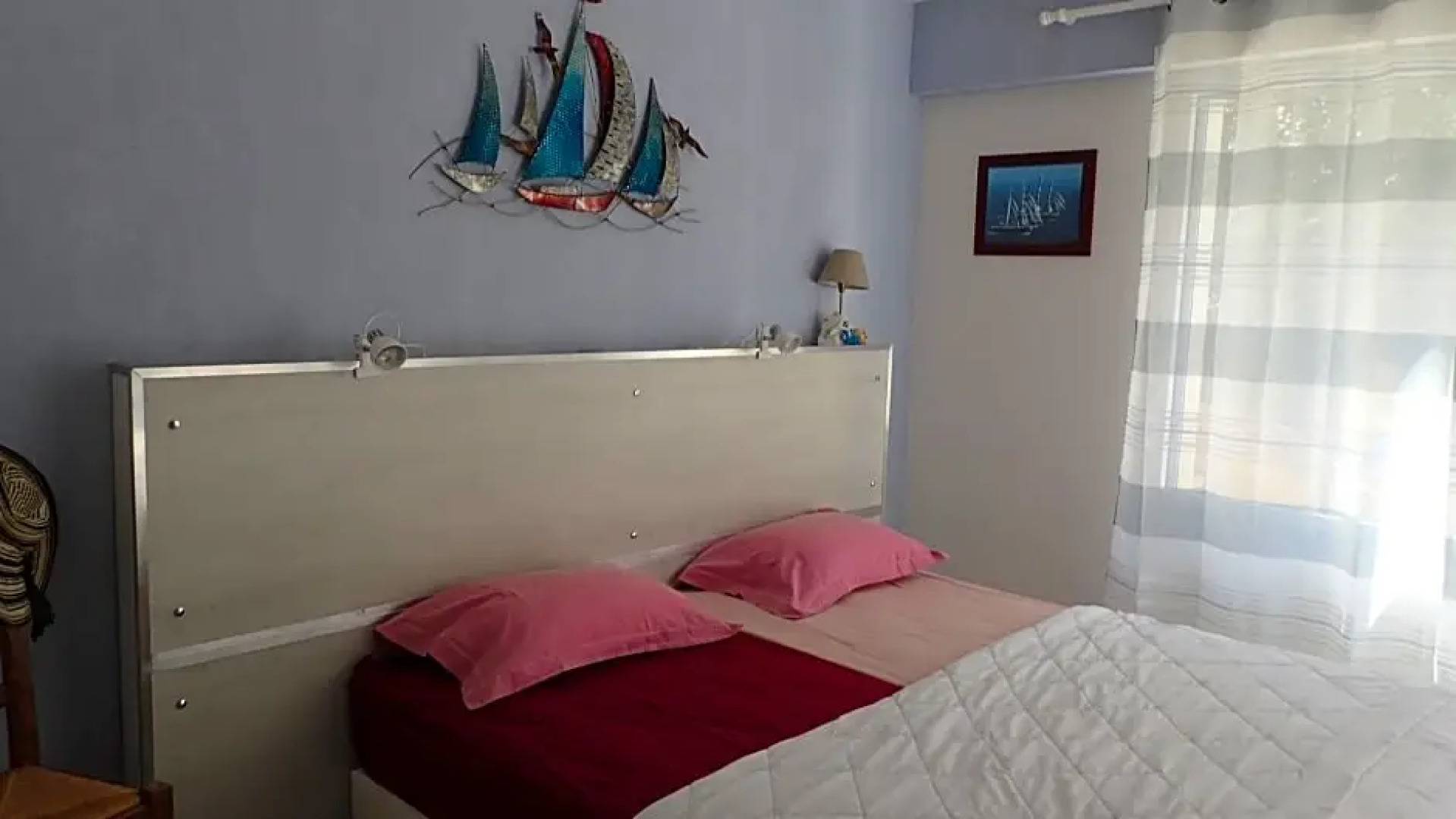 Chambre dans la pin¿