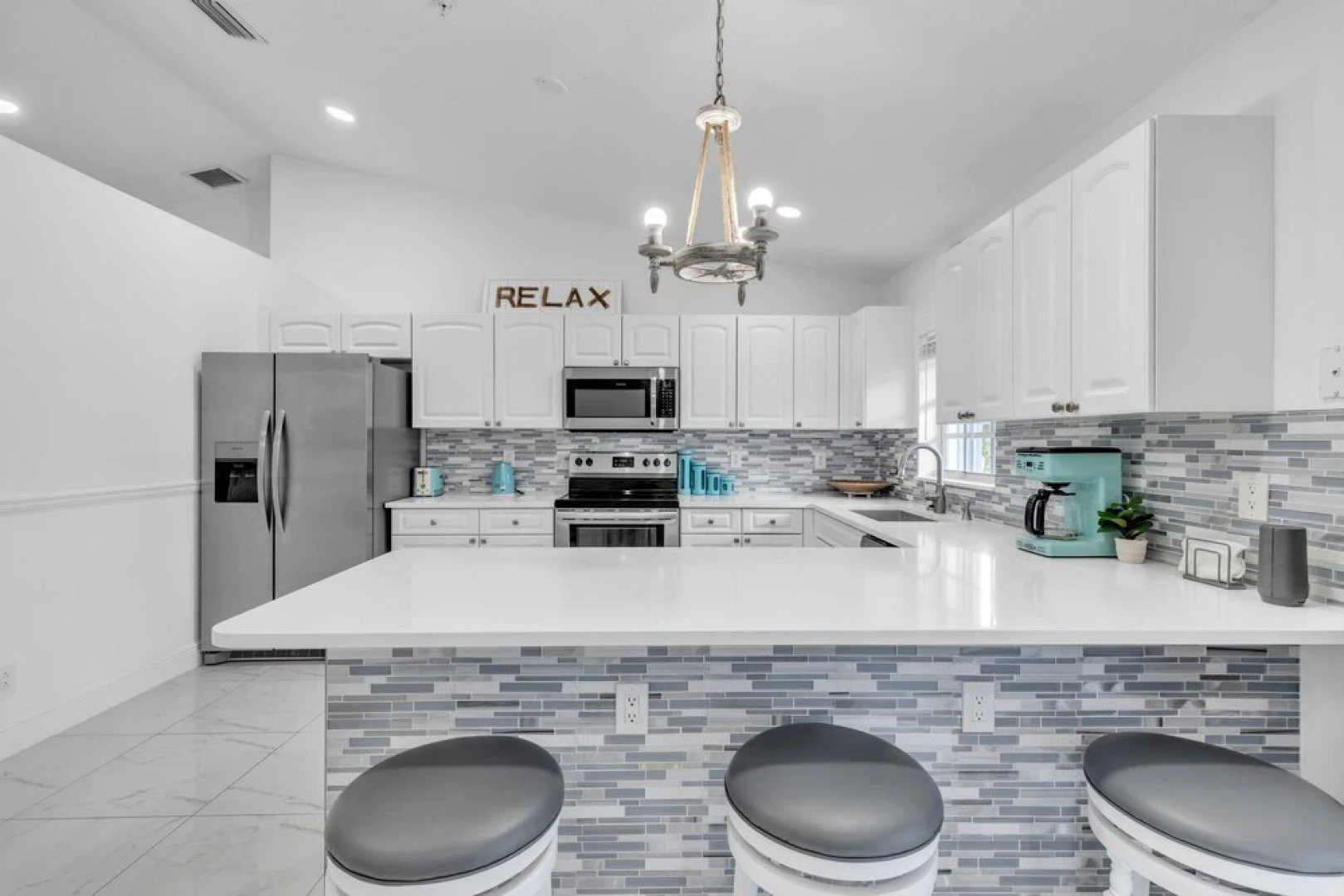 Lake Worth Beach House 3 Bedroom Home by Redawning