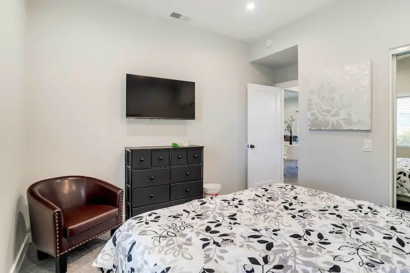 Golf Haven w/ Pool Access - 5 Mi to Palm Springs