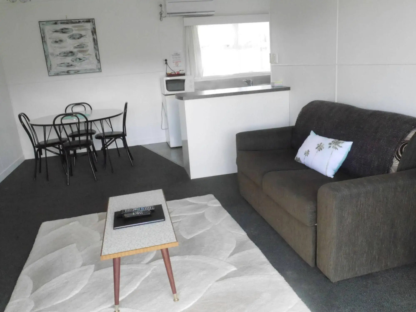 Raglan Palm Beach Motel