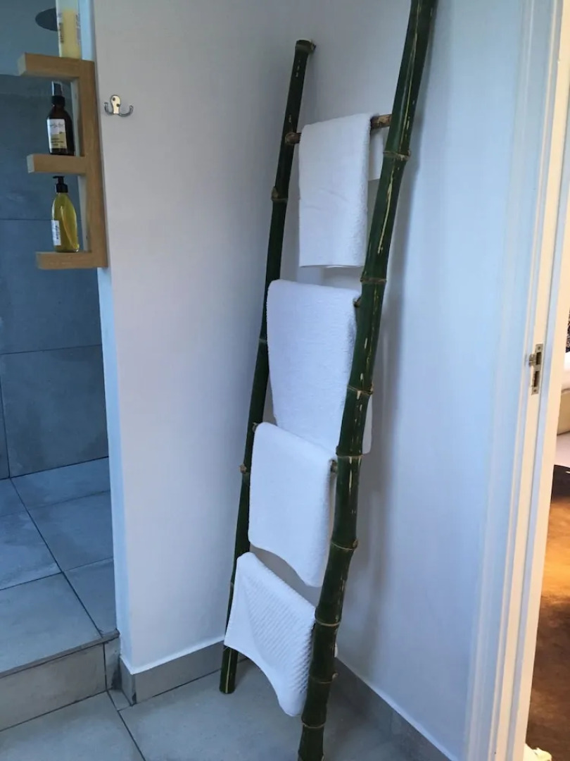 Mountain Shadows Estate