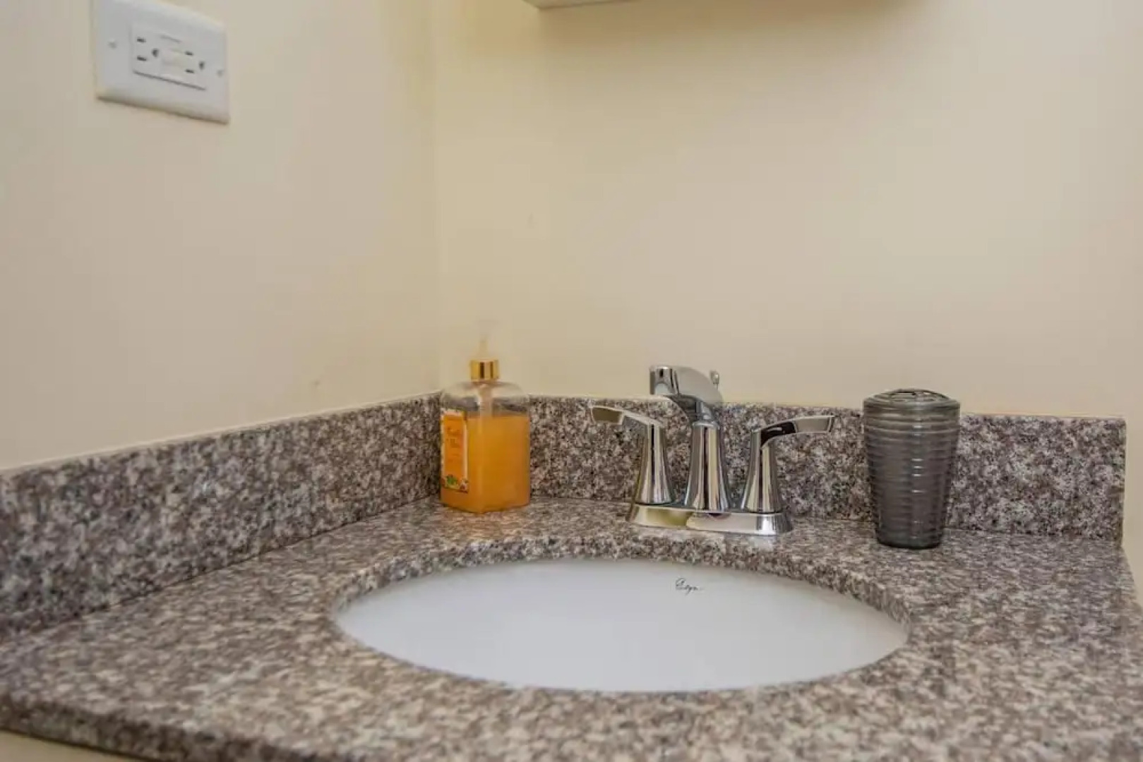 Captivating 2-bed House in Falmouth