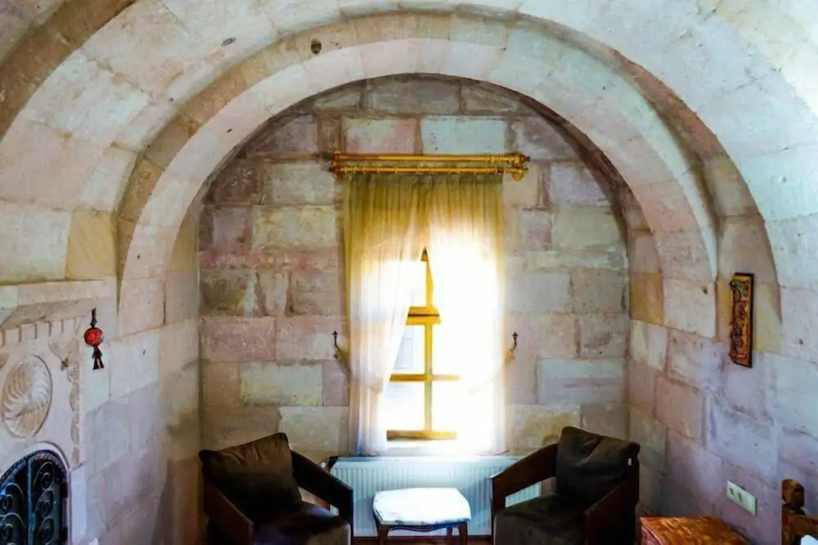 Valley Inn Cave Hotel