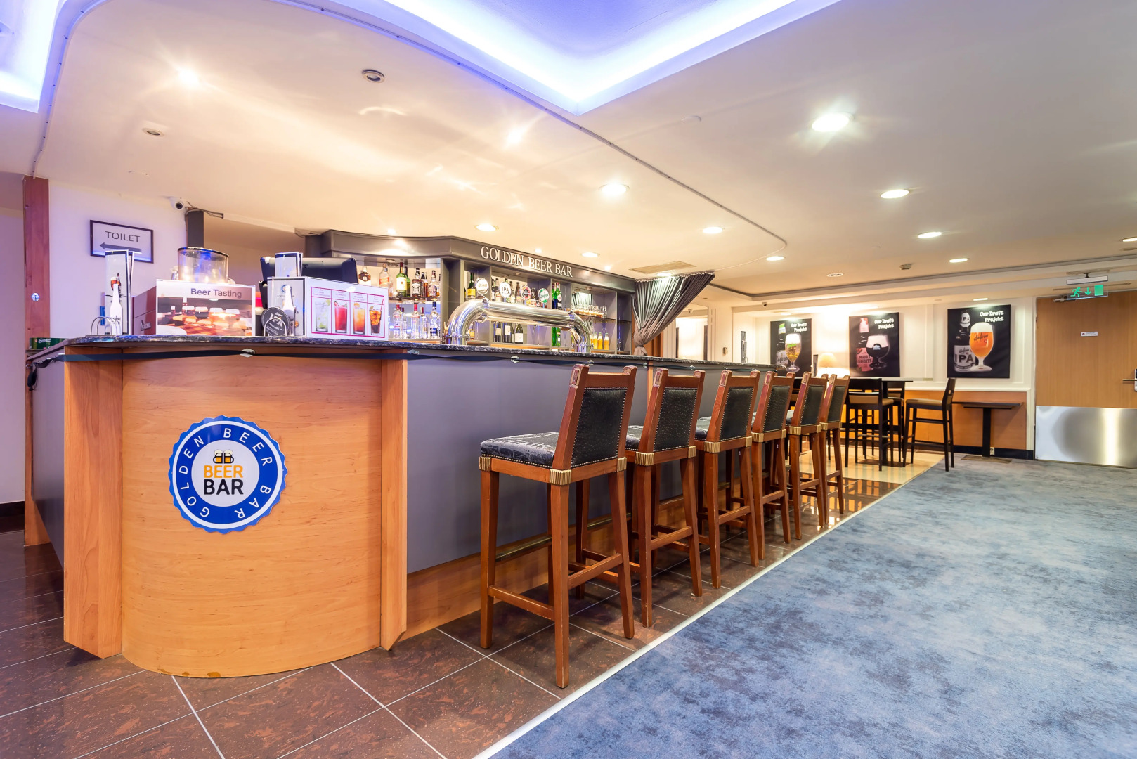 Отель East City