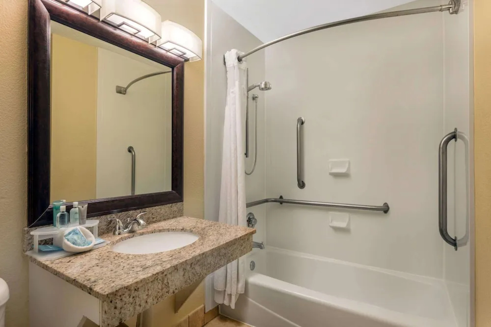 Holiday Inn Express Charleston-Summerville