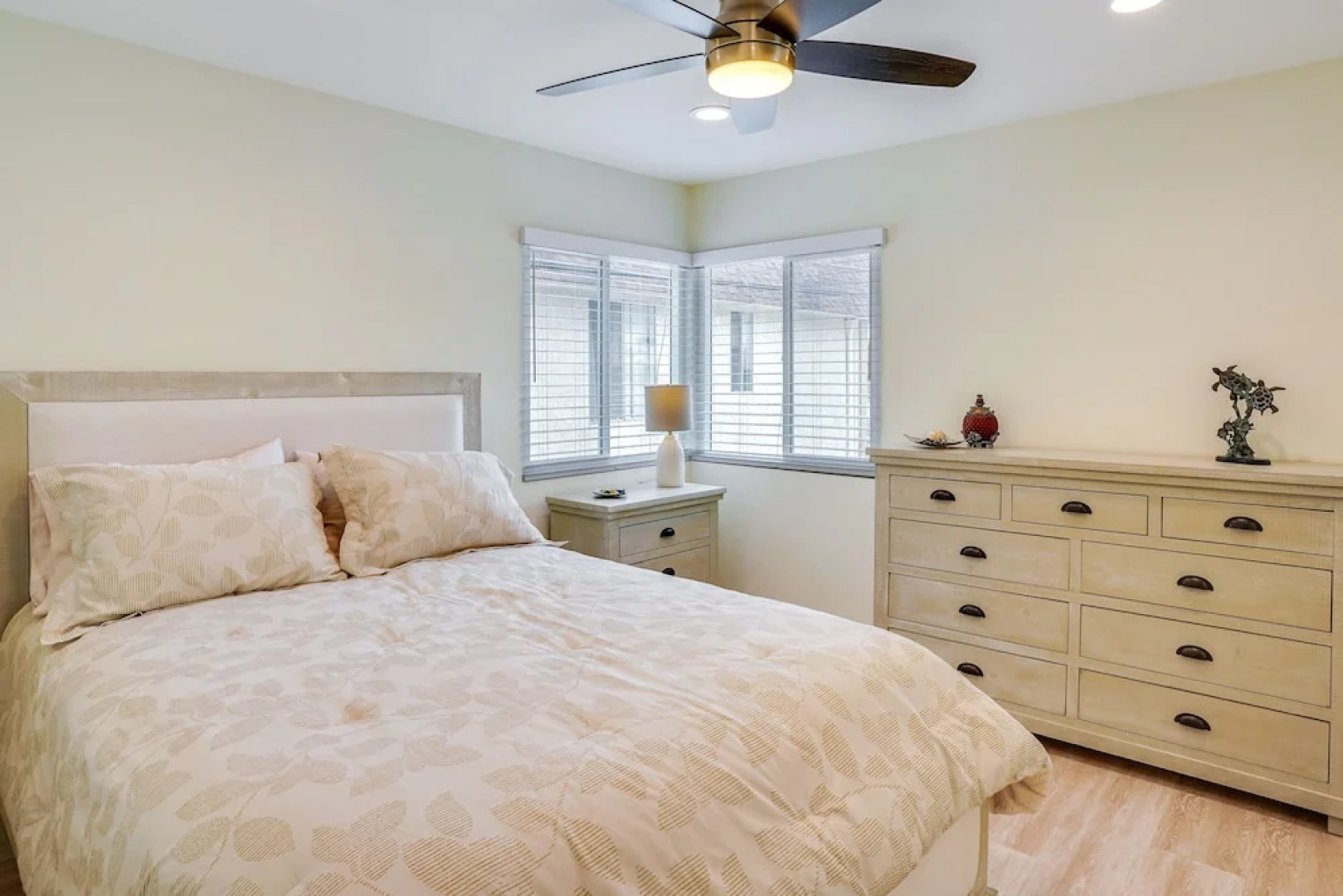 Ocean-view Oasis: Steps to Dana Point Beaches!