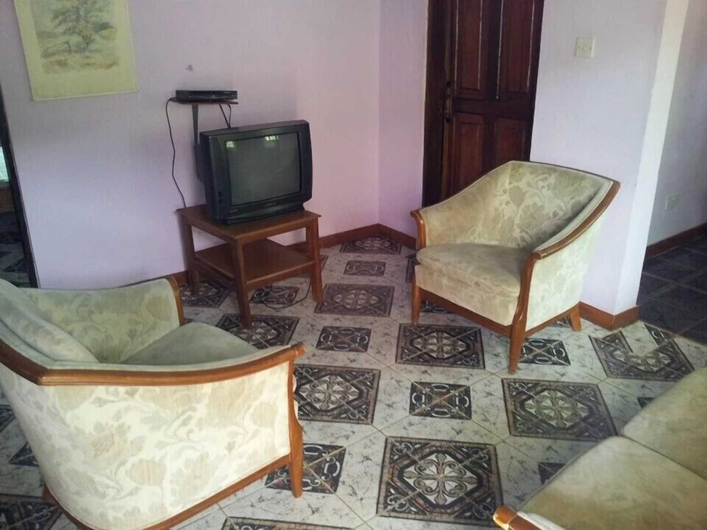 lilis Apartments