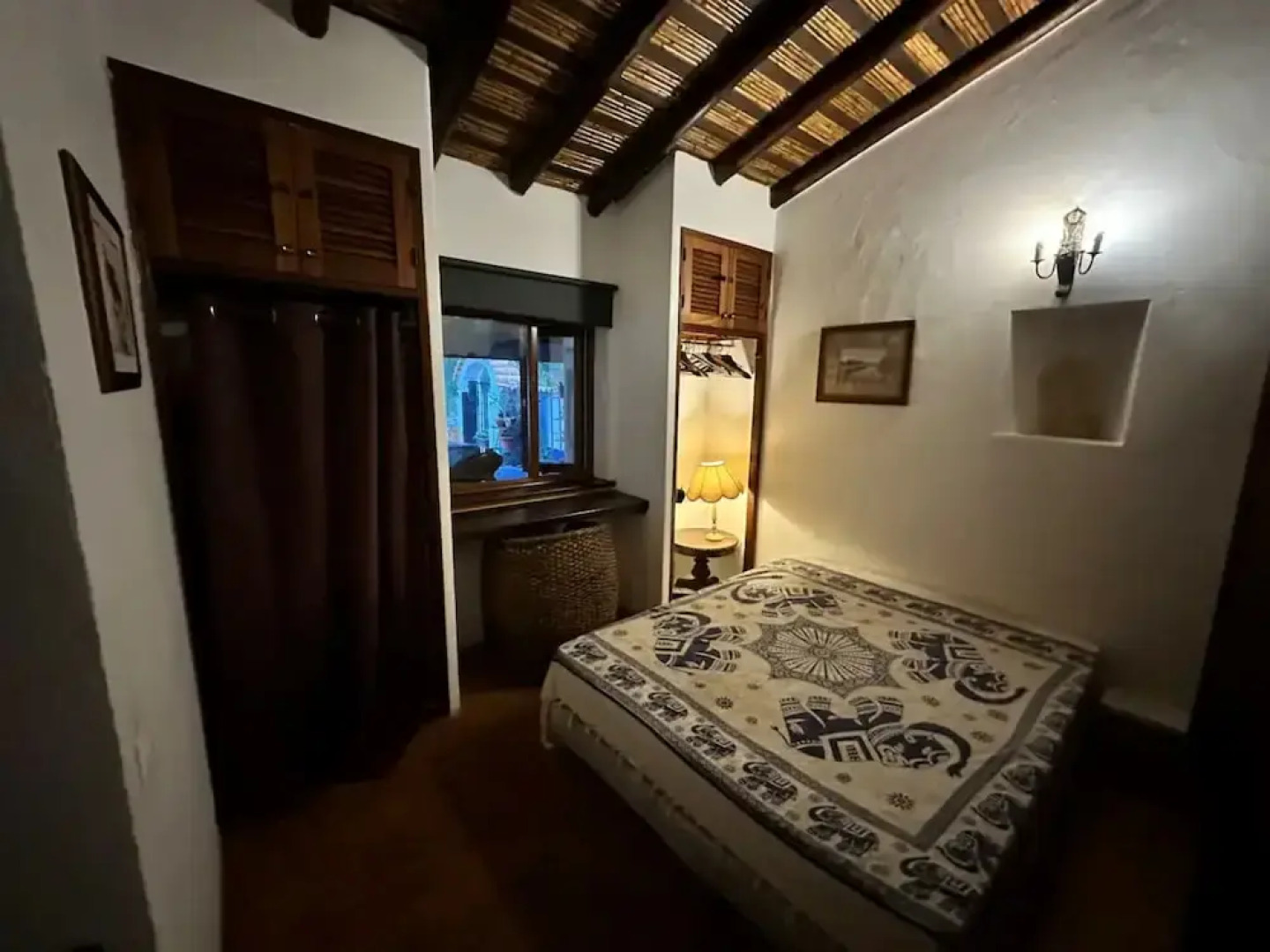 Porches Private Pool Villa 17 Guests