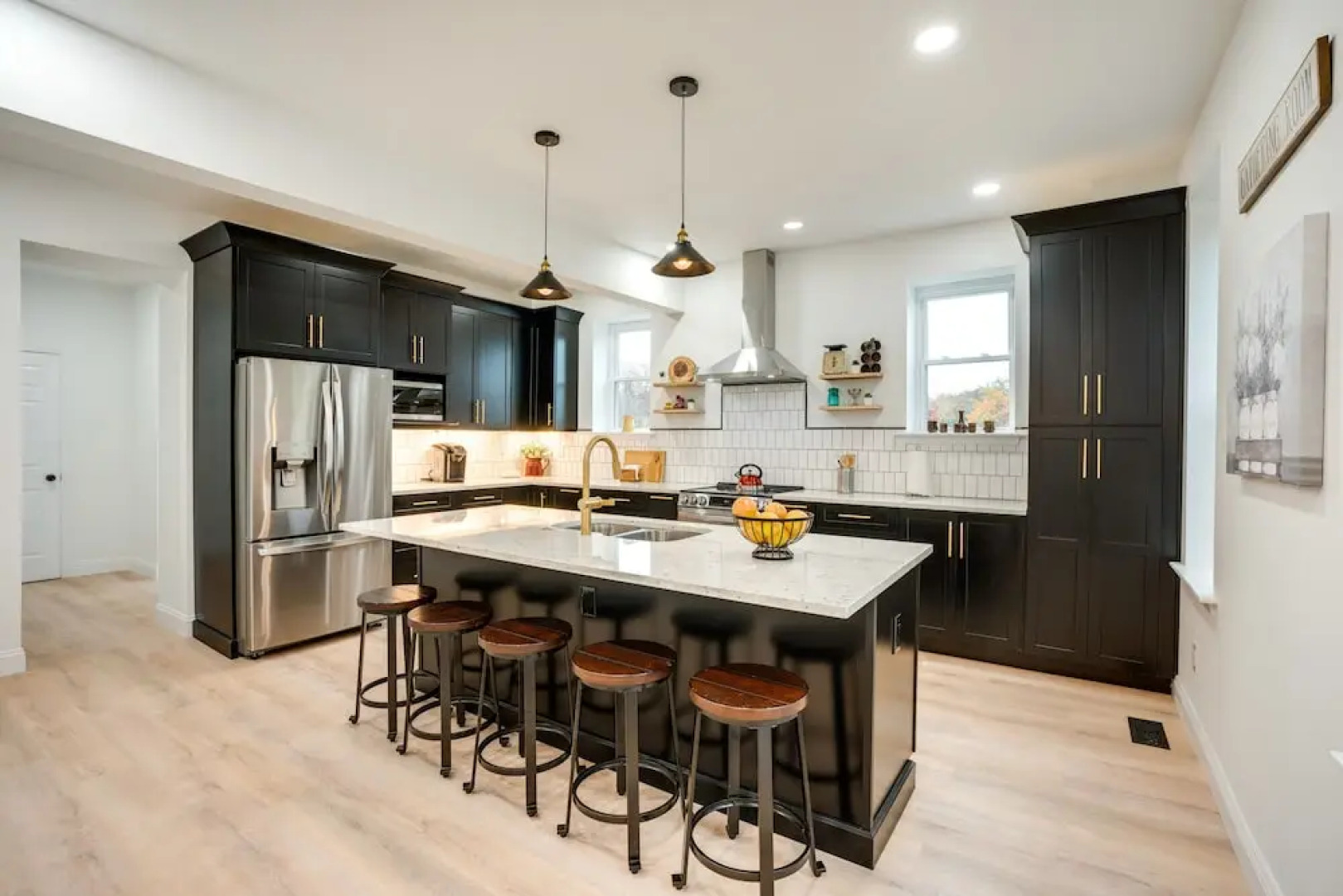 Family-friendly Hatfield Home: 3 Mi to Downtown!