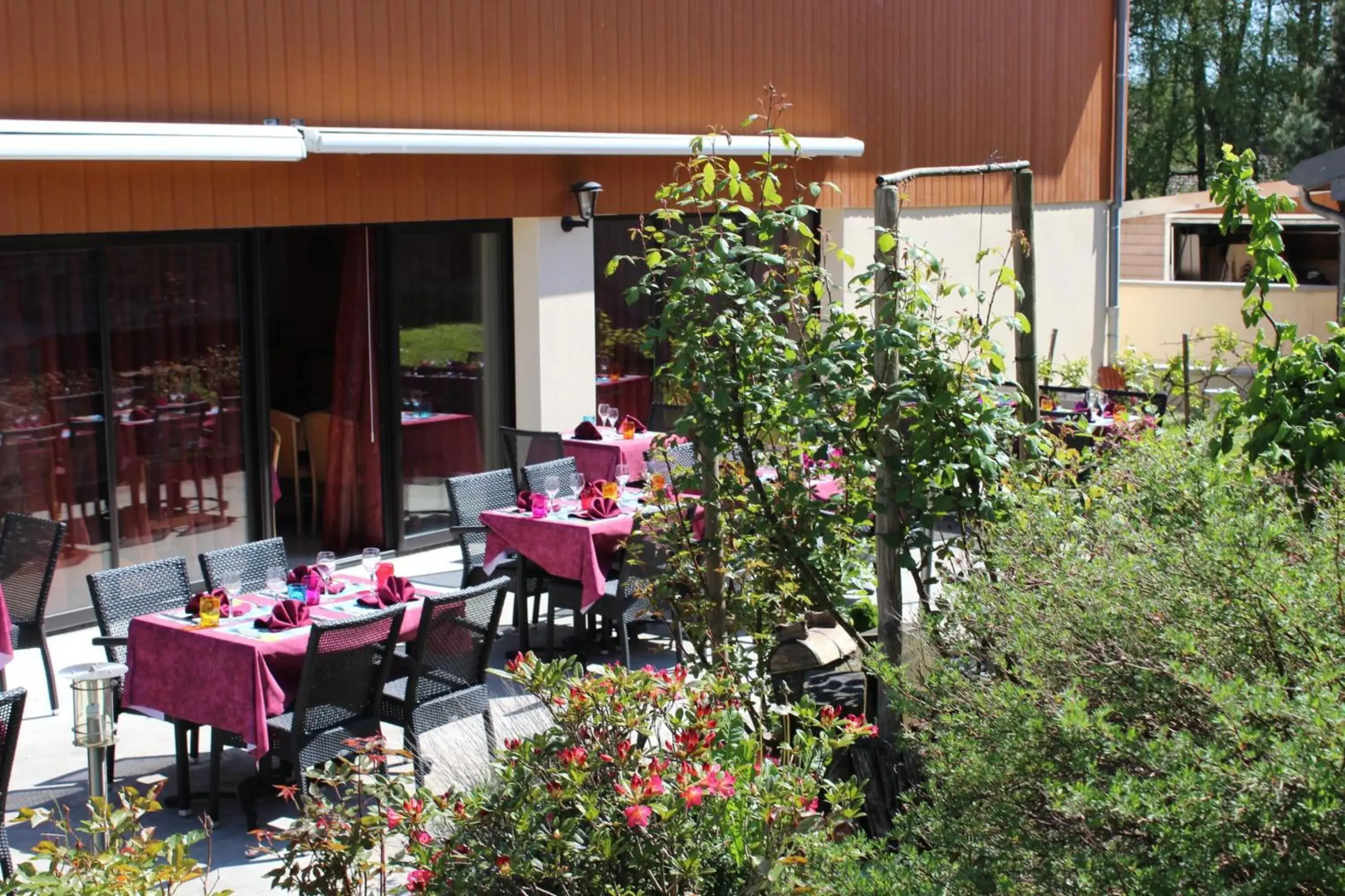 Hotel Restaurant Le Champs des Lys