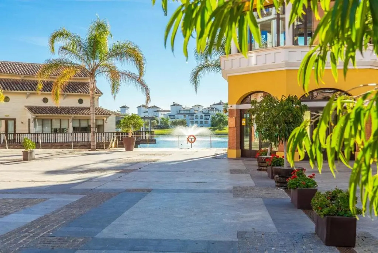 Nice Pool Views Apartment with 2 Bedrooms - BA412LT