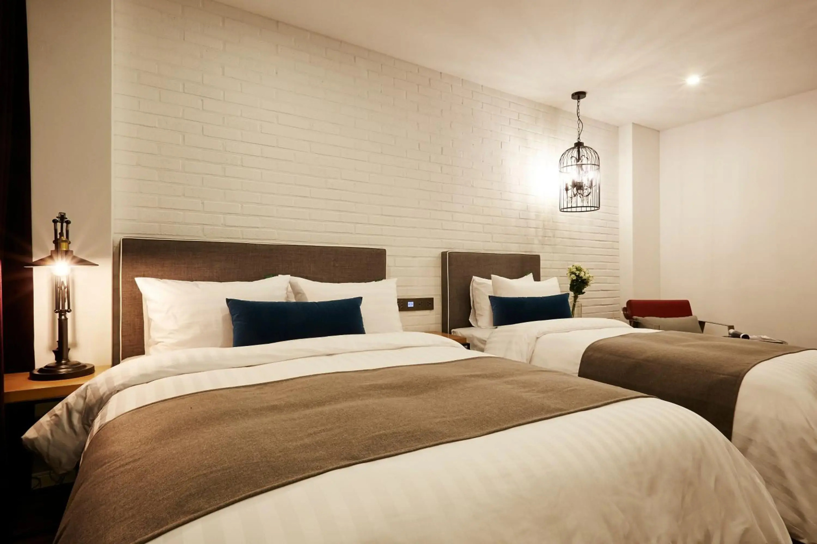 Urban Island Hotel
