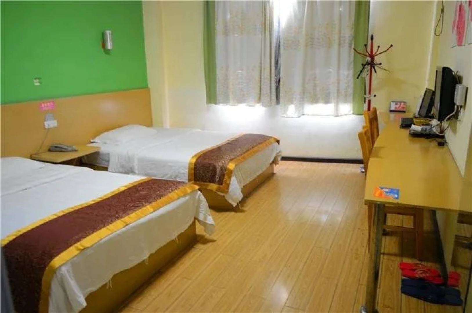 Enshi Fast 8 Business Inn