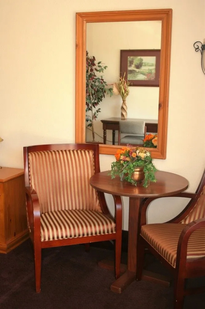 Statue Road Inn