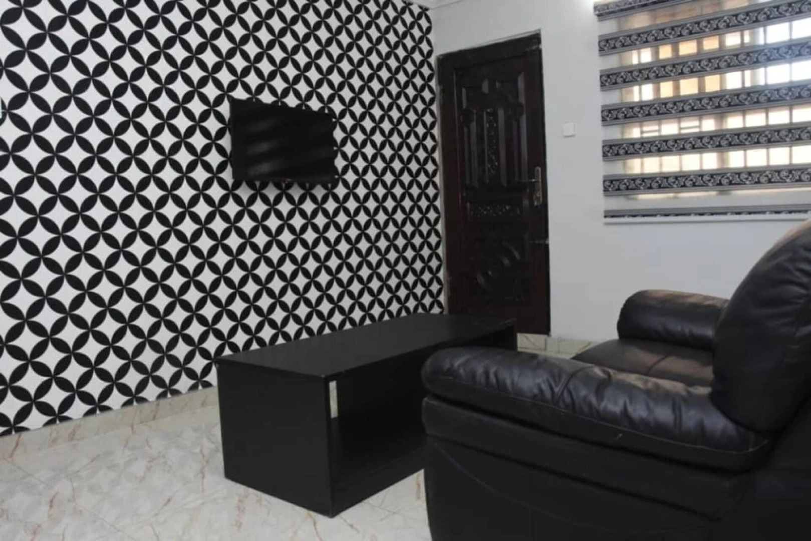 Beautiful 1 Bed, Living Room in a Hotel Penthouse