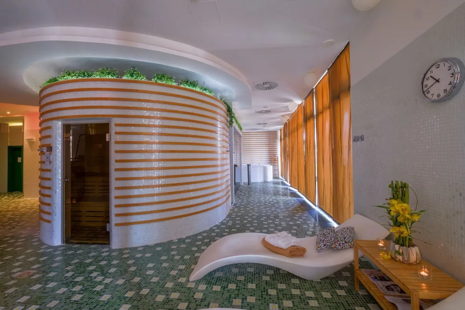 Business Hotel Astrum Laus