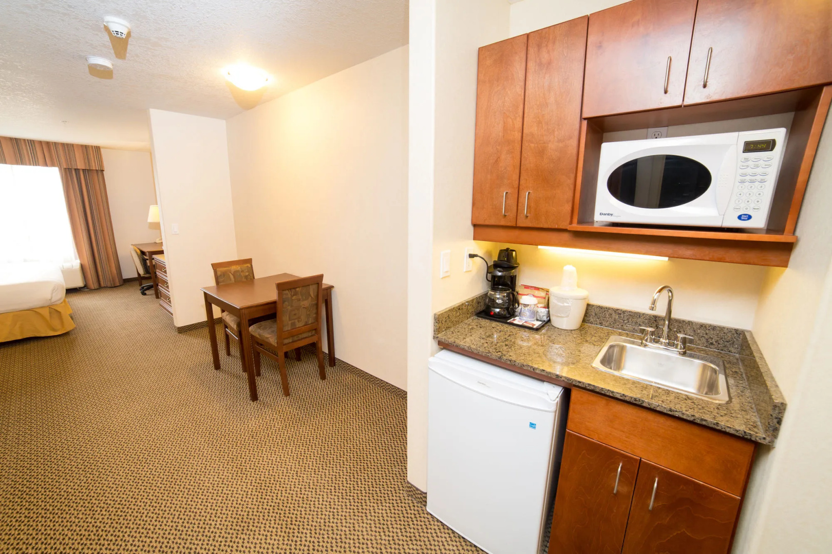 Holiday Inn Express Hotel & Suites Drayton Valley by IHG