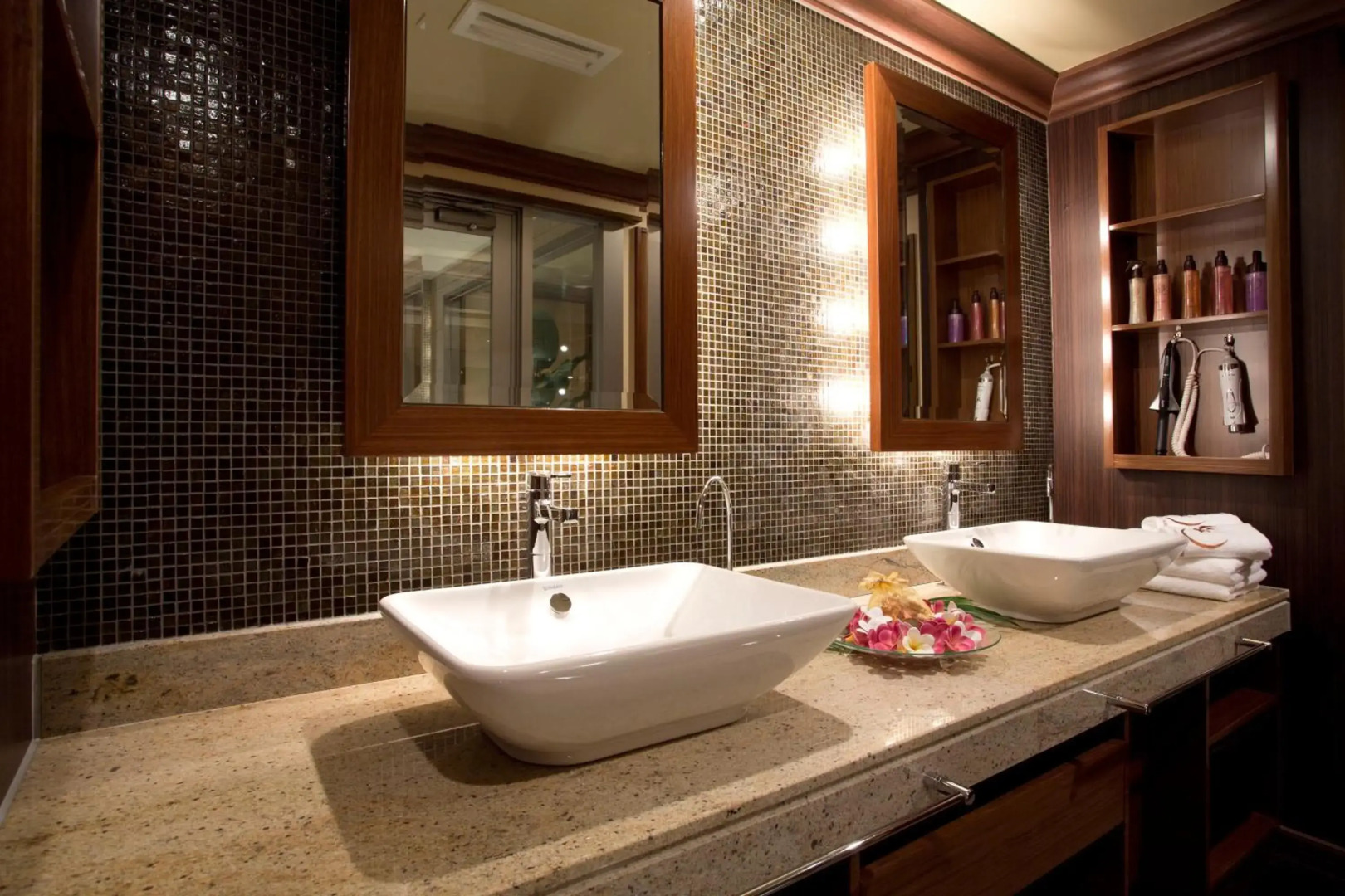 Hotel and Spa Lotus Modern – Adults Only