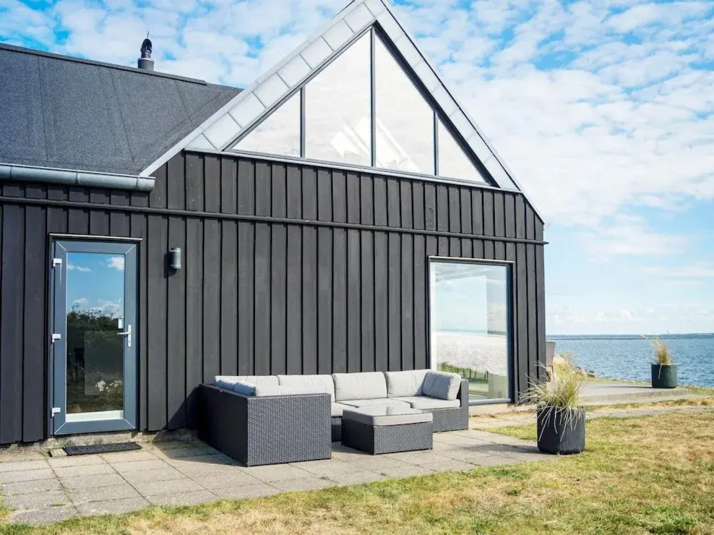 Picturesque Holiday Home in Struer near Sea