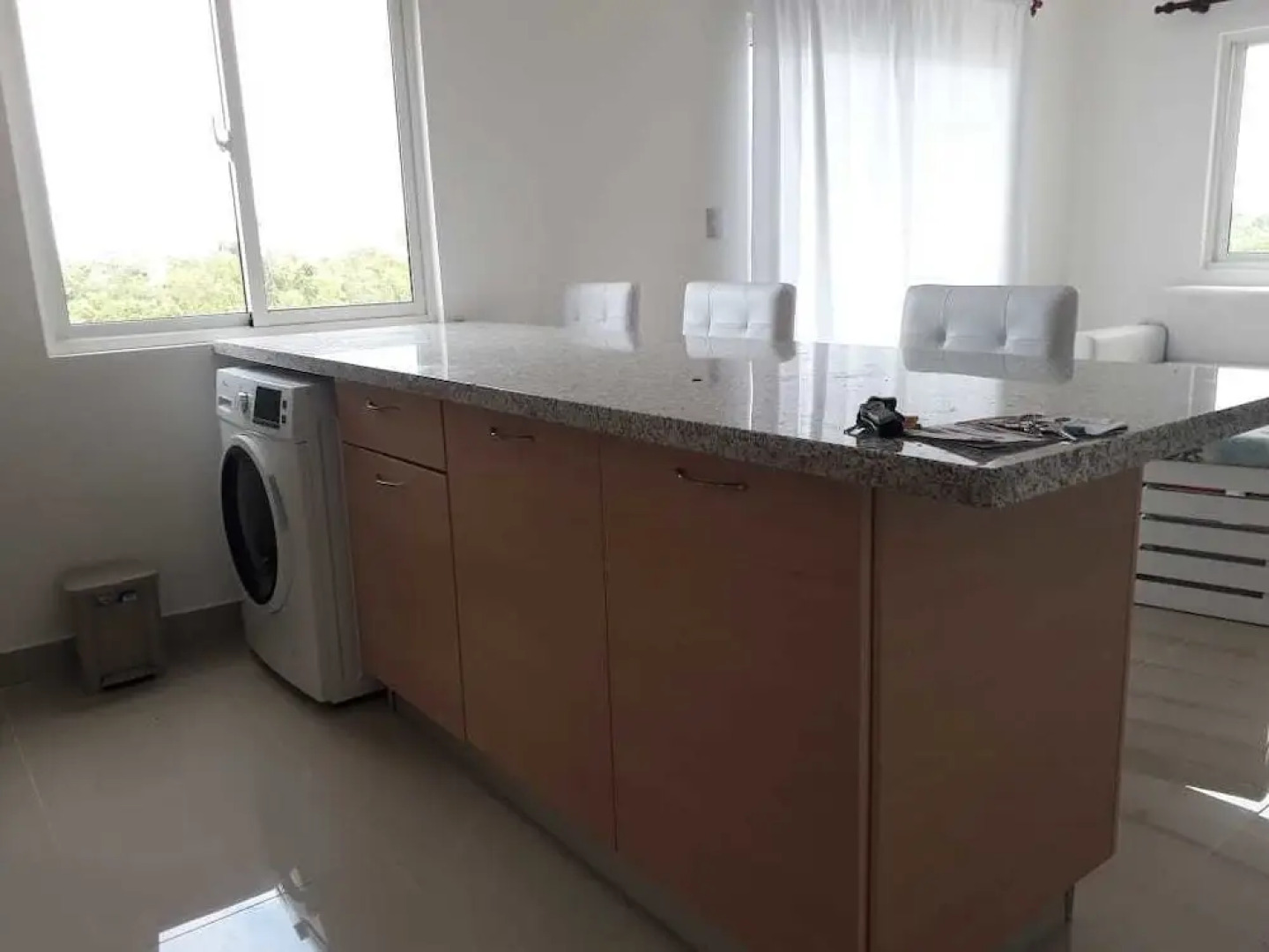 J&R Apartamento Serena Village