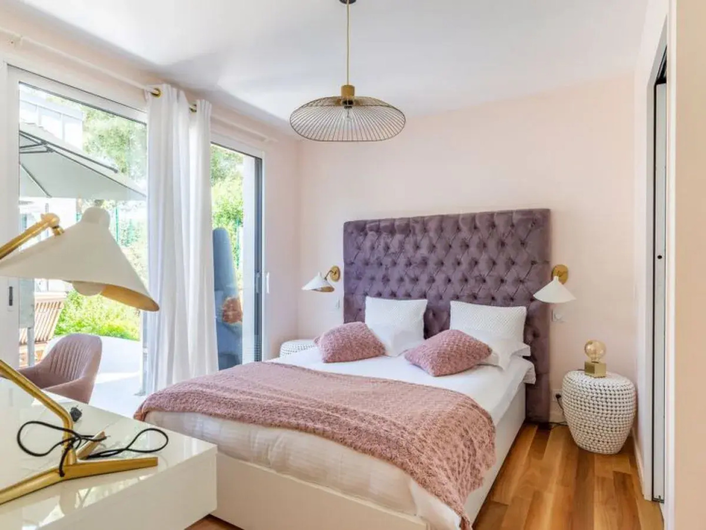 Indigo-Piscine chauffee jusquau 30/10