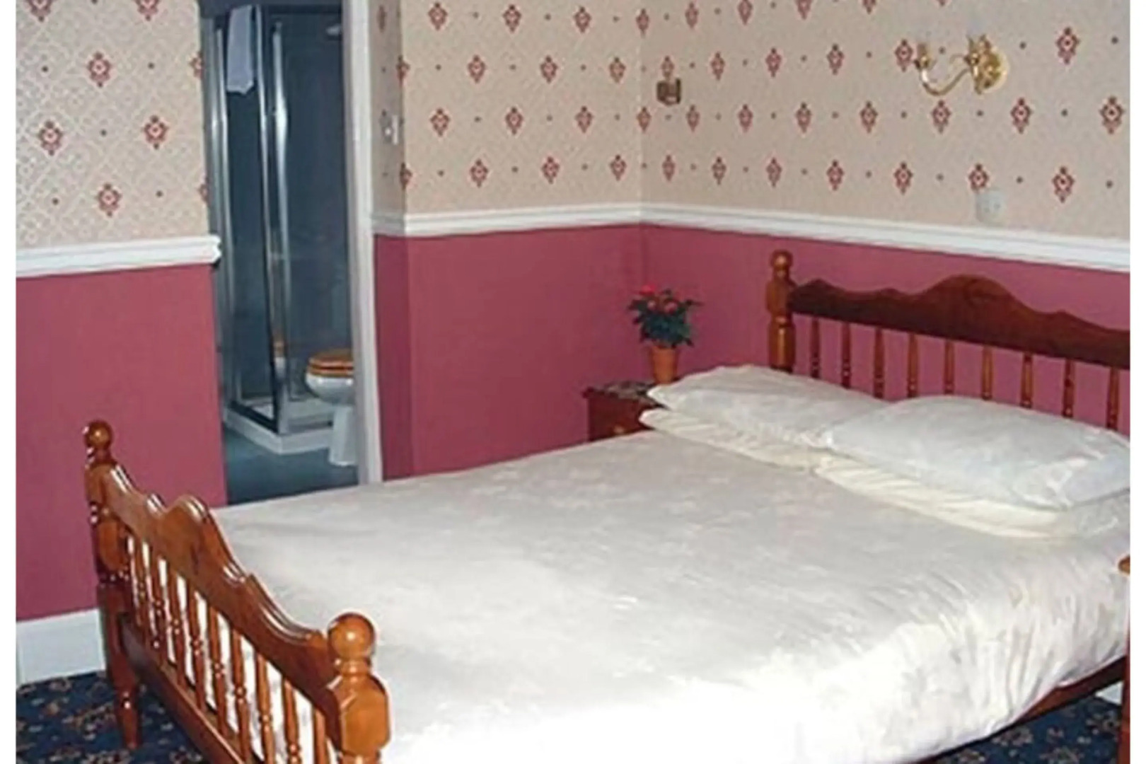 OYO Cedar Villa Guest House