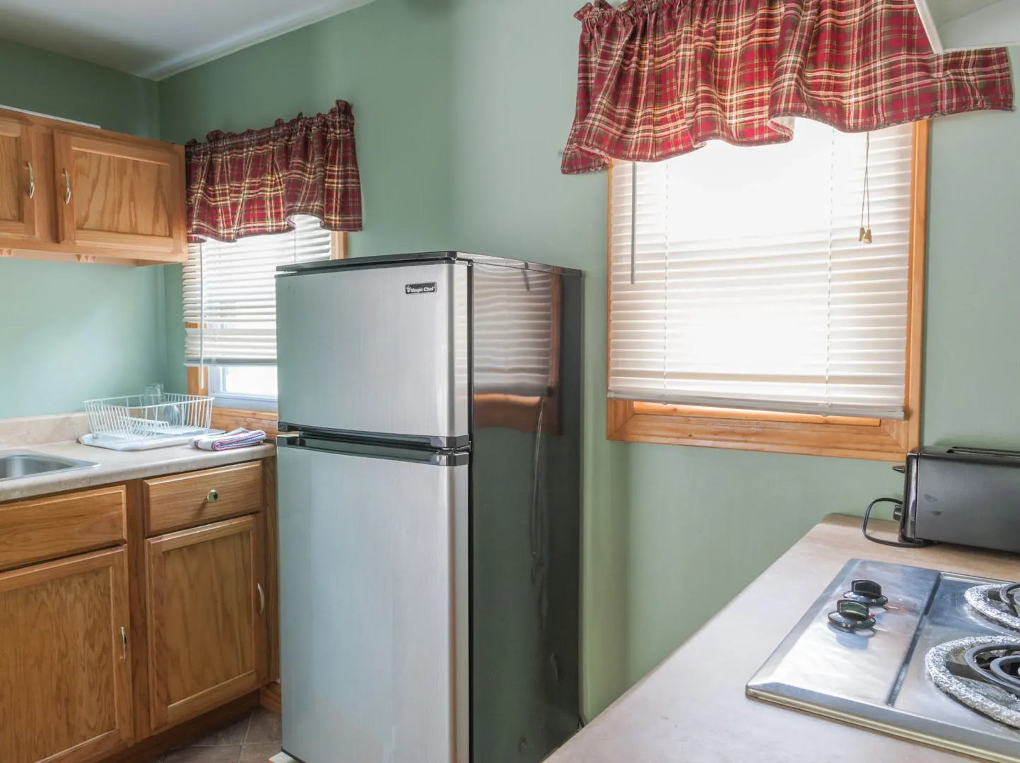 Profile Motel & Cottages